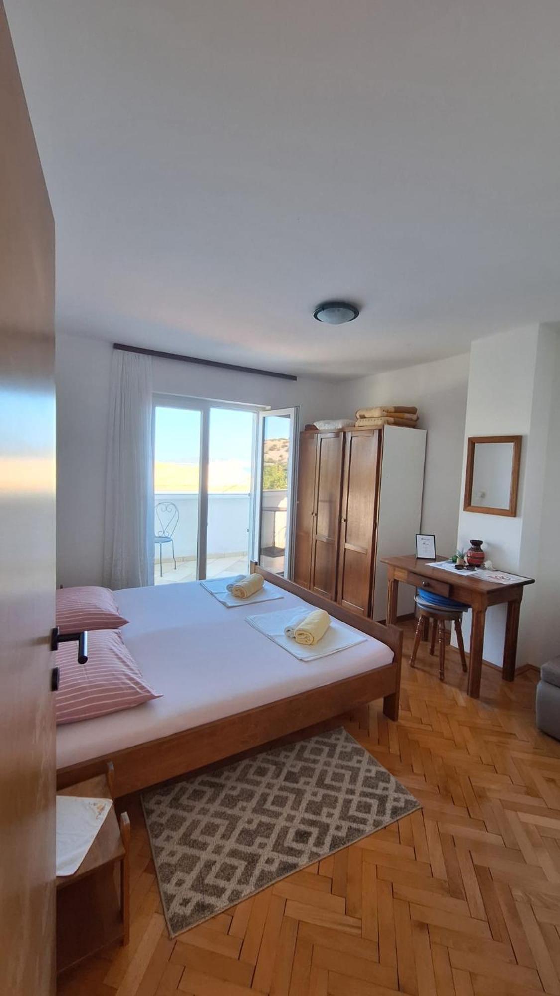 Apartment Lukovo - Puskaric Bagian luar foto