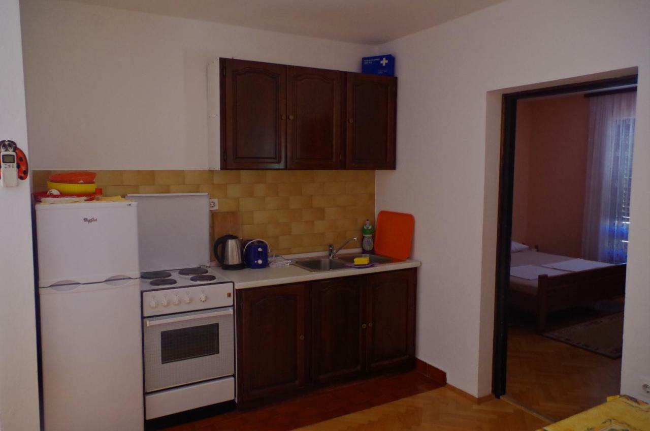 Apartment Lukovo - Puskaric Bagian luar foto